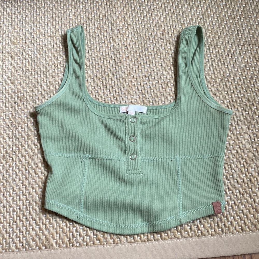 GB cropped green tank top